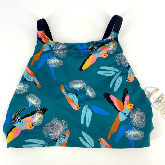 Patagonia Other - PATAGONIA Nanogrip Nireta Swim Top - XS - Tropical Parrot Print